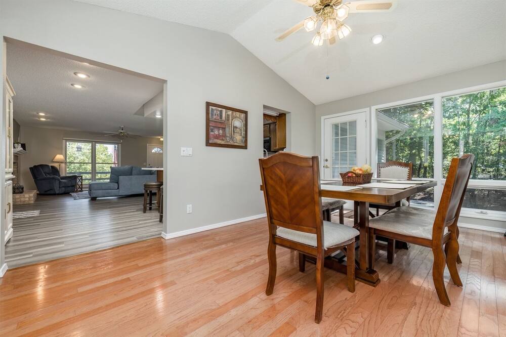 Photo of Bedroom in Hot Springs Village
