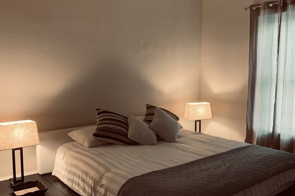 Photo of Bedroom in Hannibal