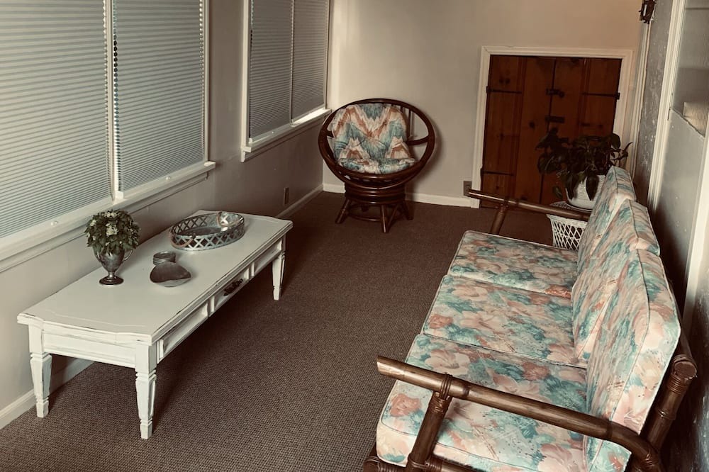 Photo of Livingroom in Hannibal