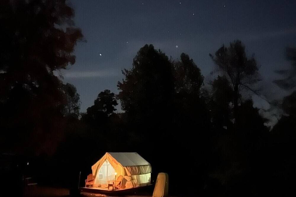Photo of Others in Silver Point