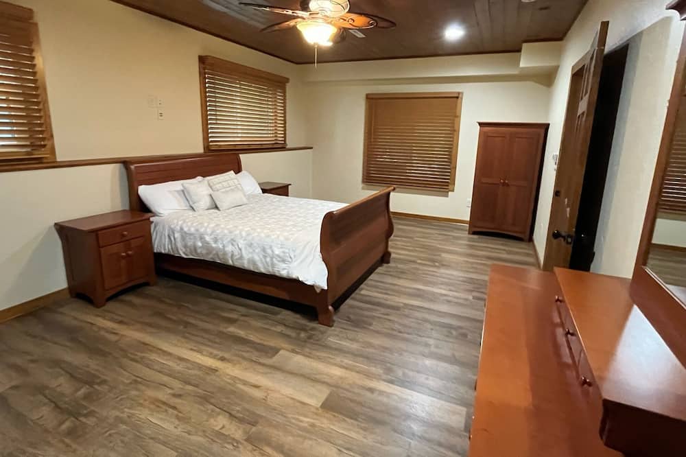 Photo of Bedroom in Ogdensburg
