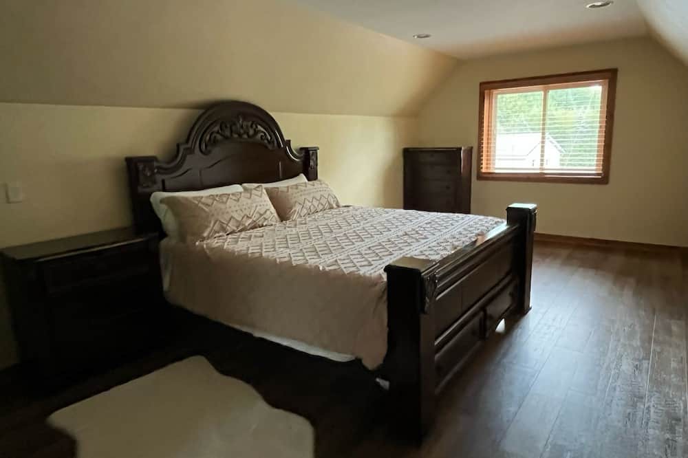 Photo of Bedroom in Ogdensburg