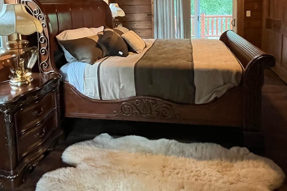 Photo of Bedroom in Ogdensburg
