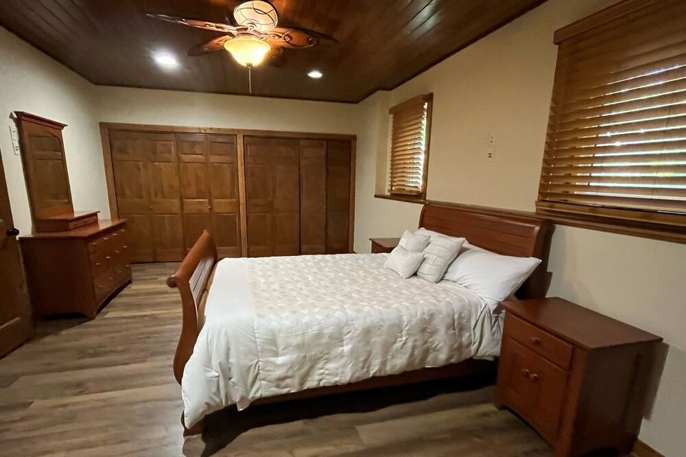 Photo of Bedroom in Ogdensburg