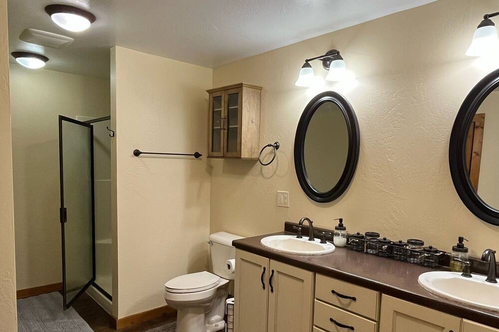 Photo of Bathroom in Ogdensburg