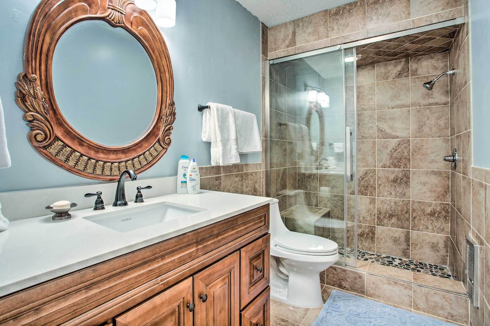 Photo of Bathroom in Enid