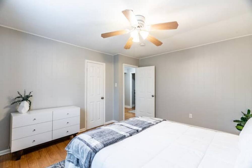 Photo of Bedroom in Capital View