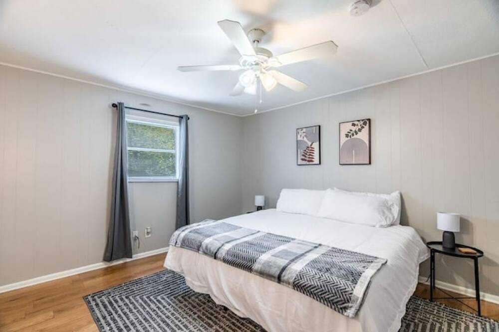 Photo of Bedroom in Capital View
