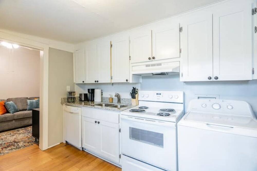 Photo of Kitchen in Capital View