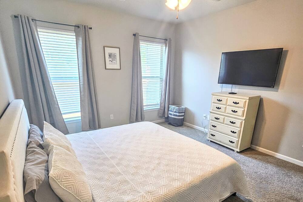Photo of Bedroom in Denham Springs
