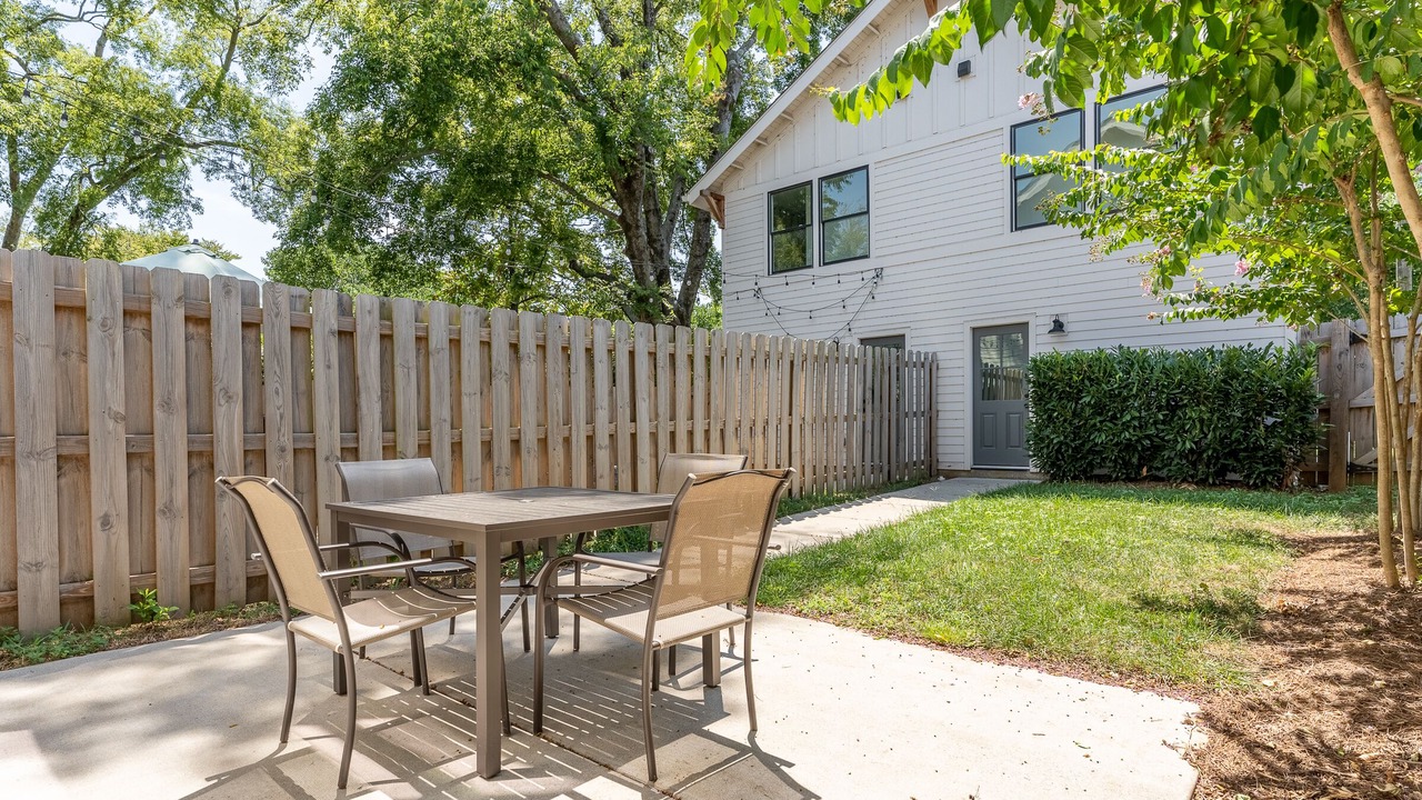 Photo of Outdoor in Salemtown