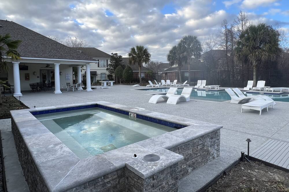 Photo of Outdoor in Highlands - Perkins