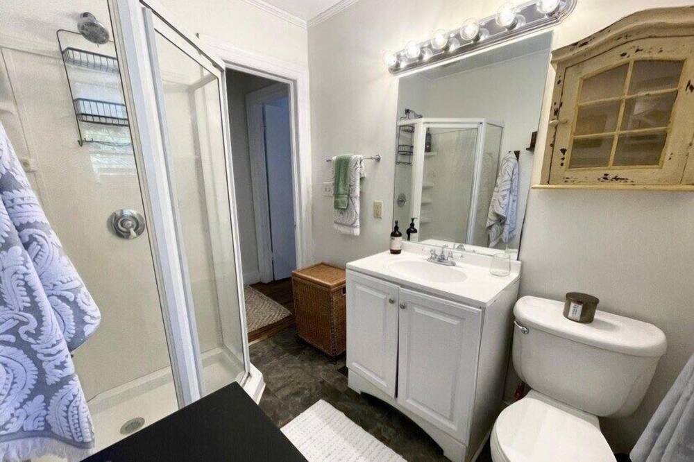 Photo of Bathroom in Oxford