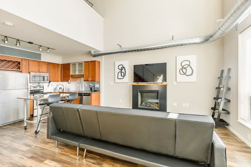Photo of Bedroom in DeBaliviere Place