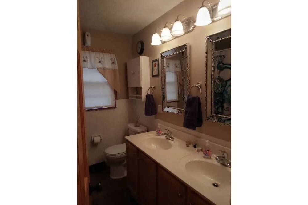 Photo of Bathroom in St. James