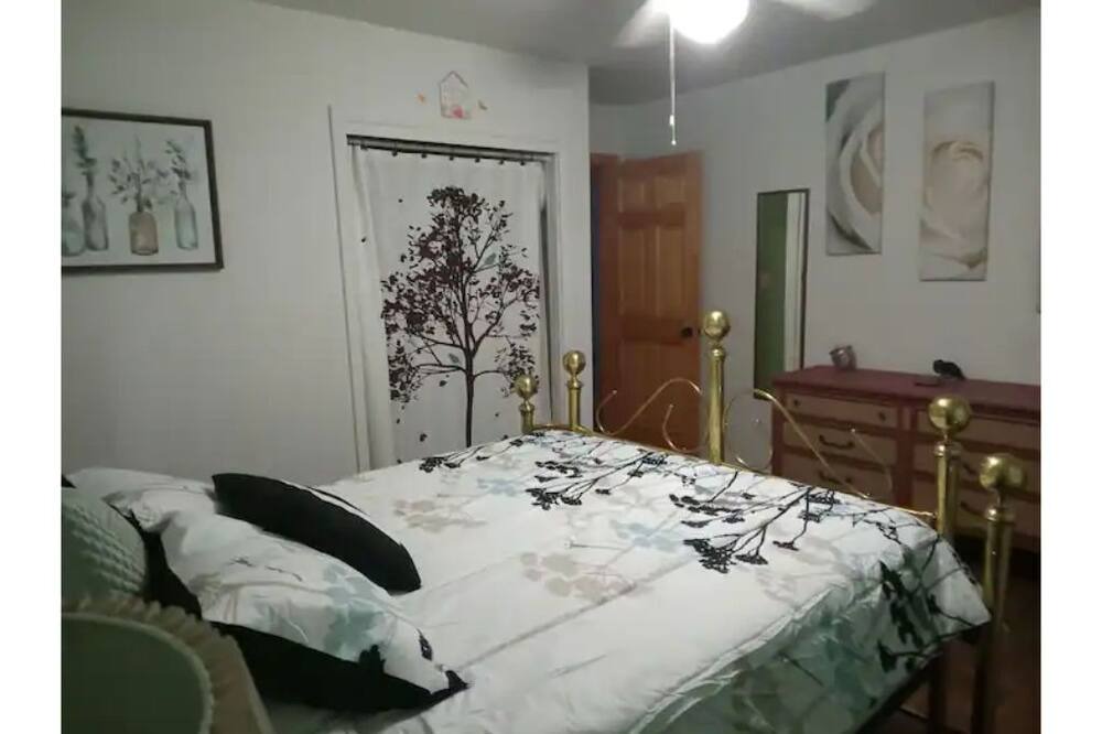 Photo of Bedroom in St. James