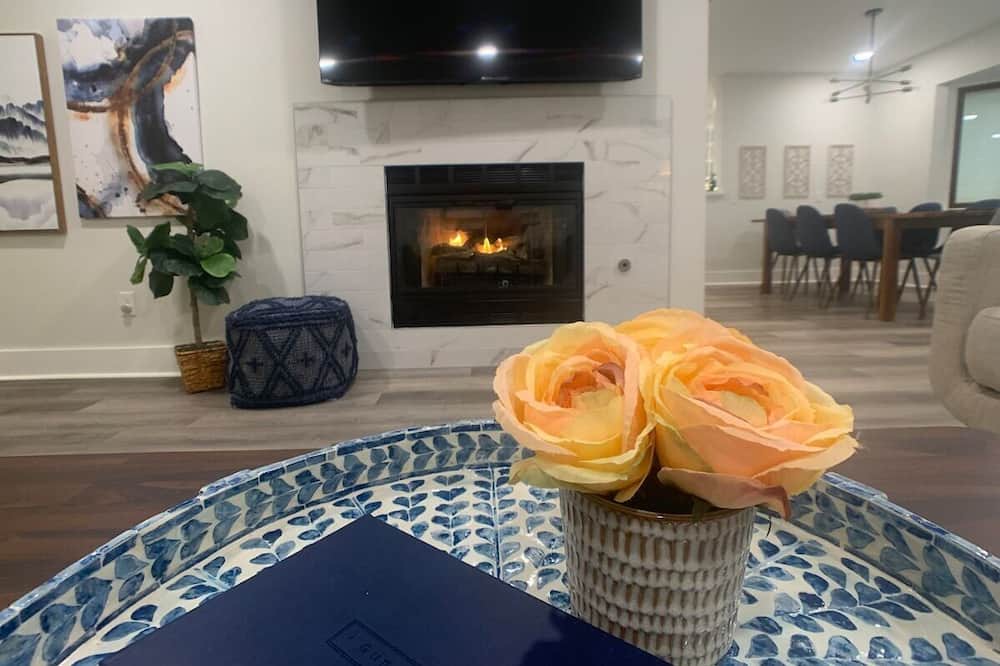 Photo of Livingroom in Little Rock