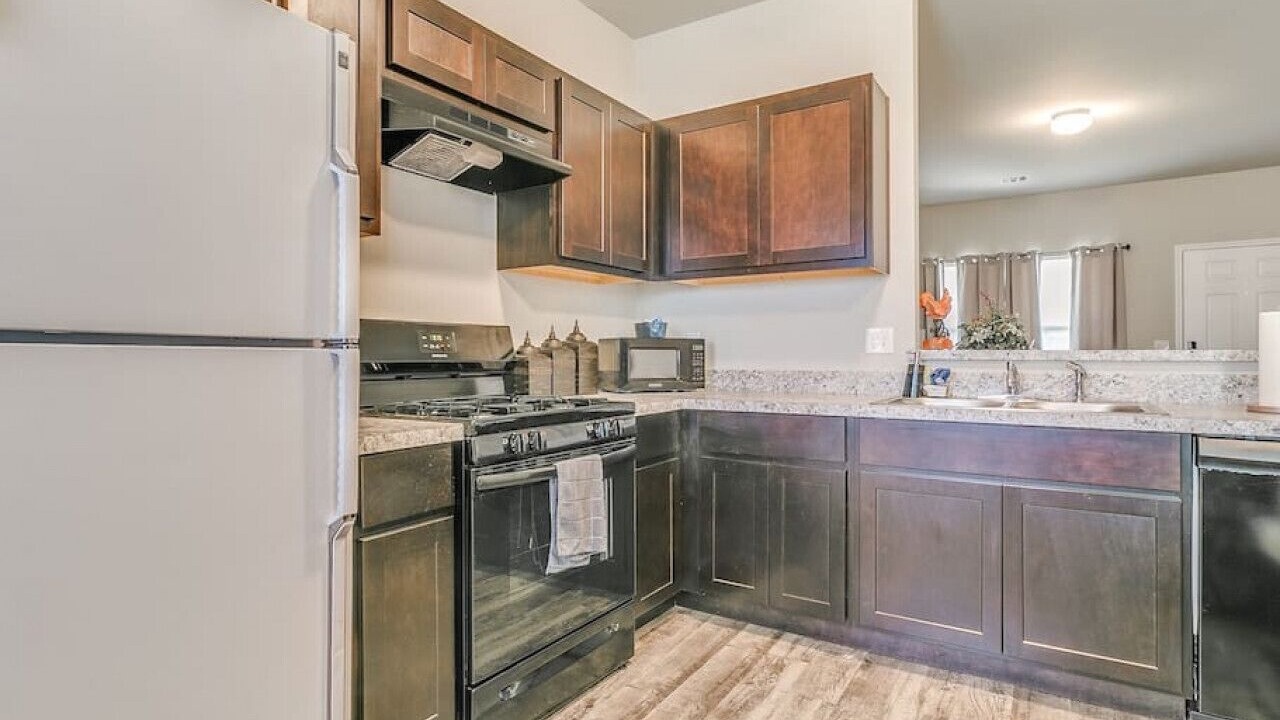 Photo of Kitchen in Mustang