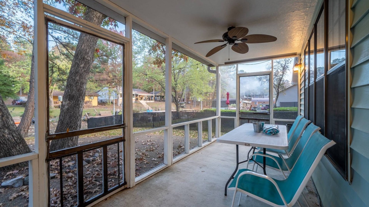 Photo of Patio Balcony in Piney