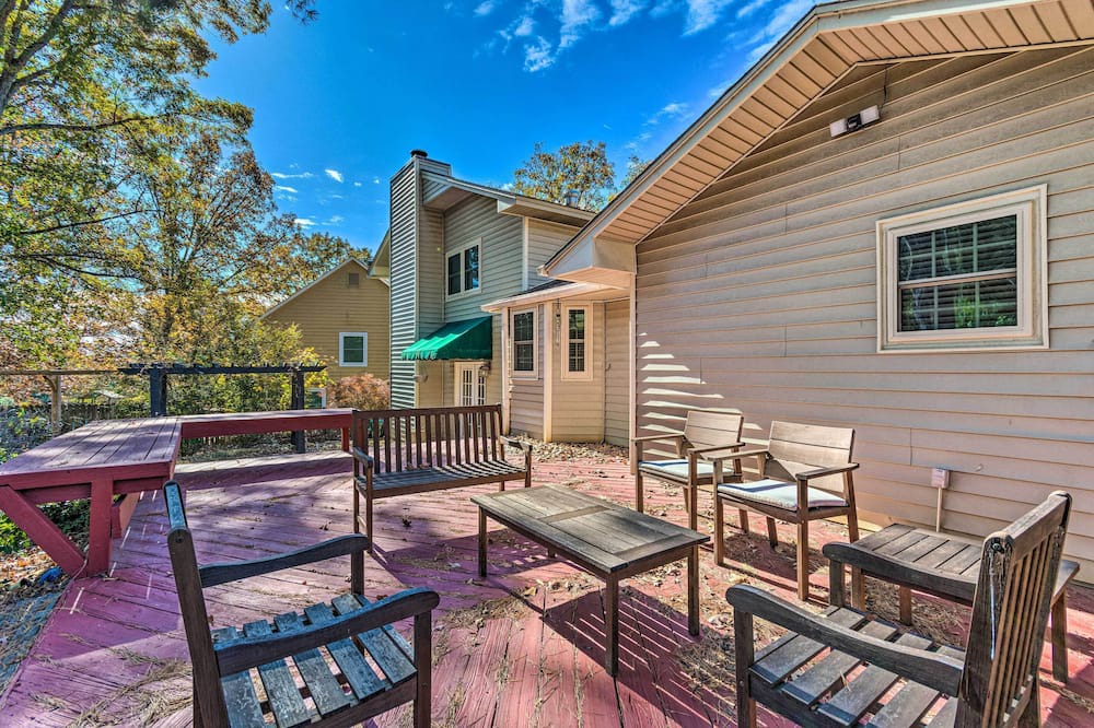 Photo of Outdoor in Reservoir