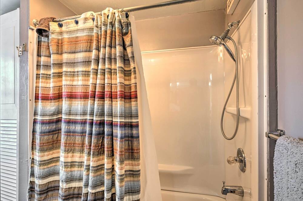 Photo of Bathroom in Friendship