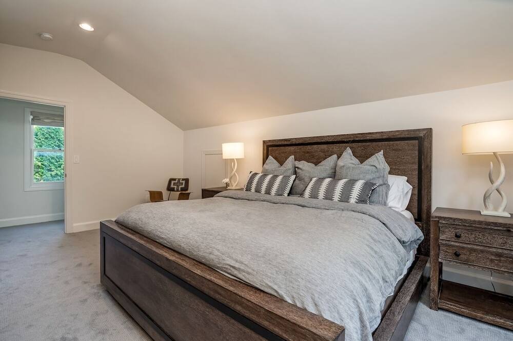 Photo of Bedroom in Belle Meade