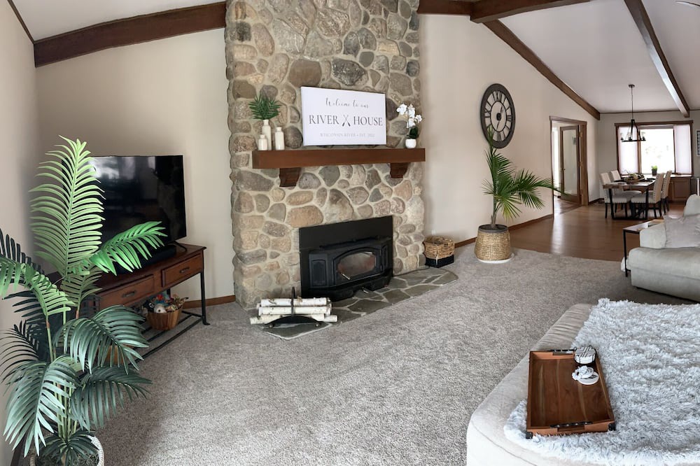 Photo of Livingroom in Central Wisconsin