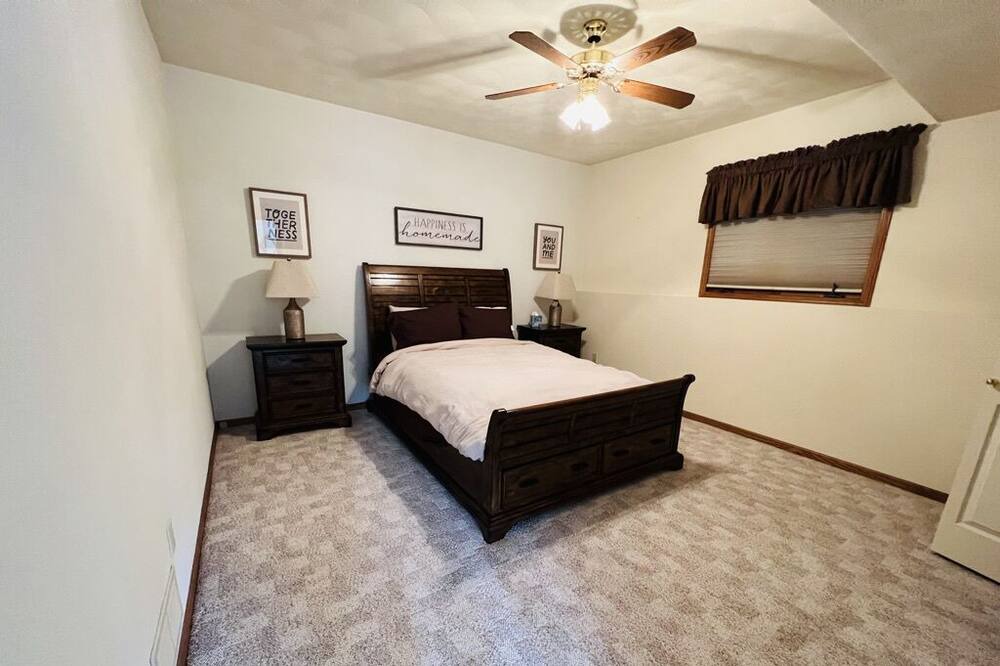 Photo of Bedroom in Jo Daviess County