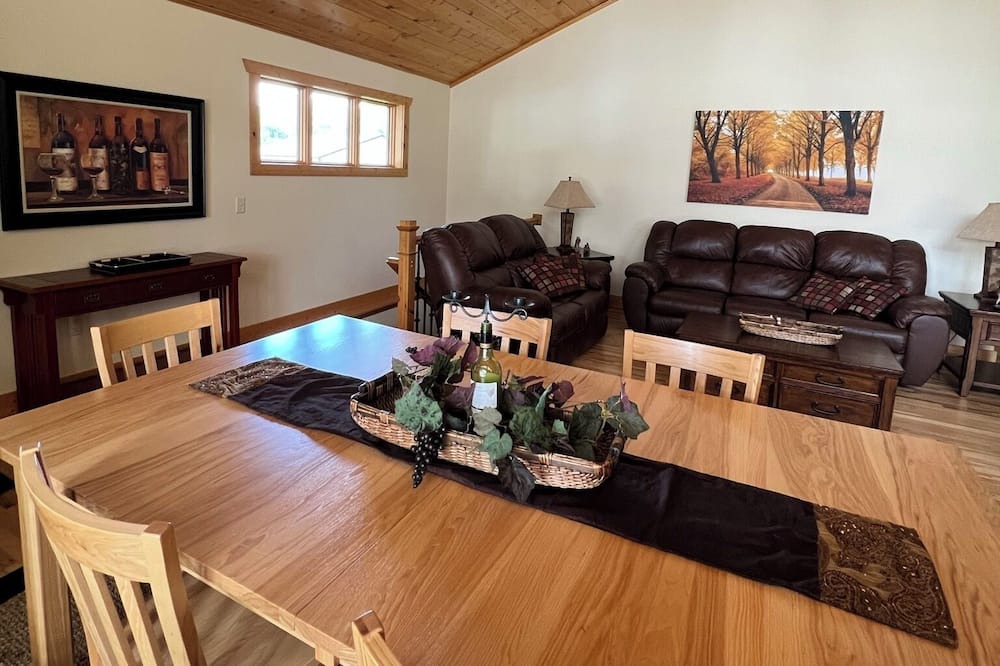 Photo of Bedroom in Jim Falls