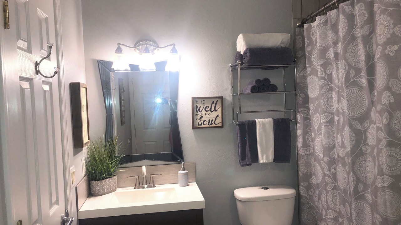 Photo of Bathroom in Hot Springs Village