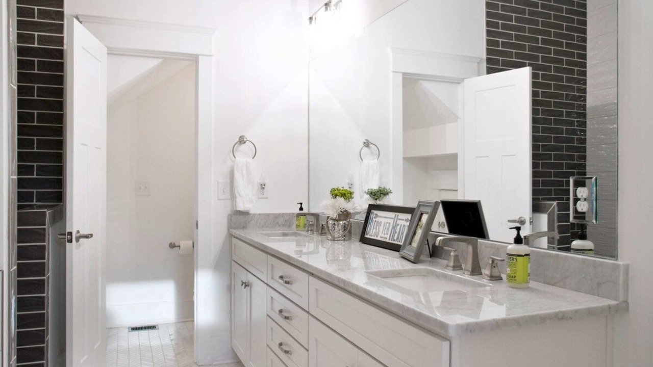 Photo of Kitchen in Greenwood