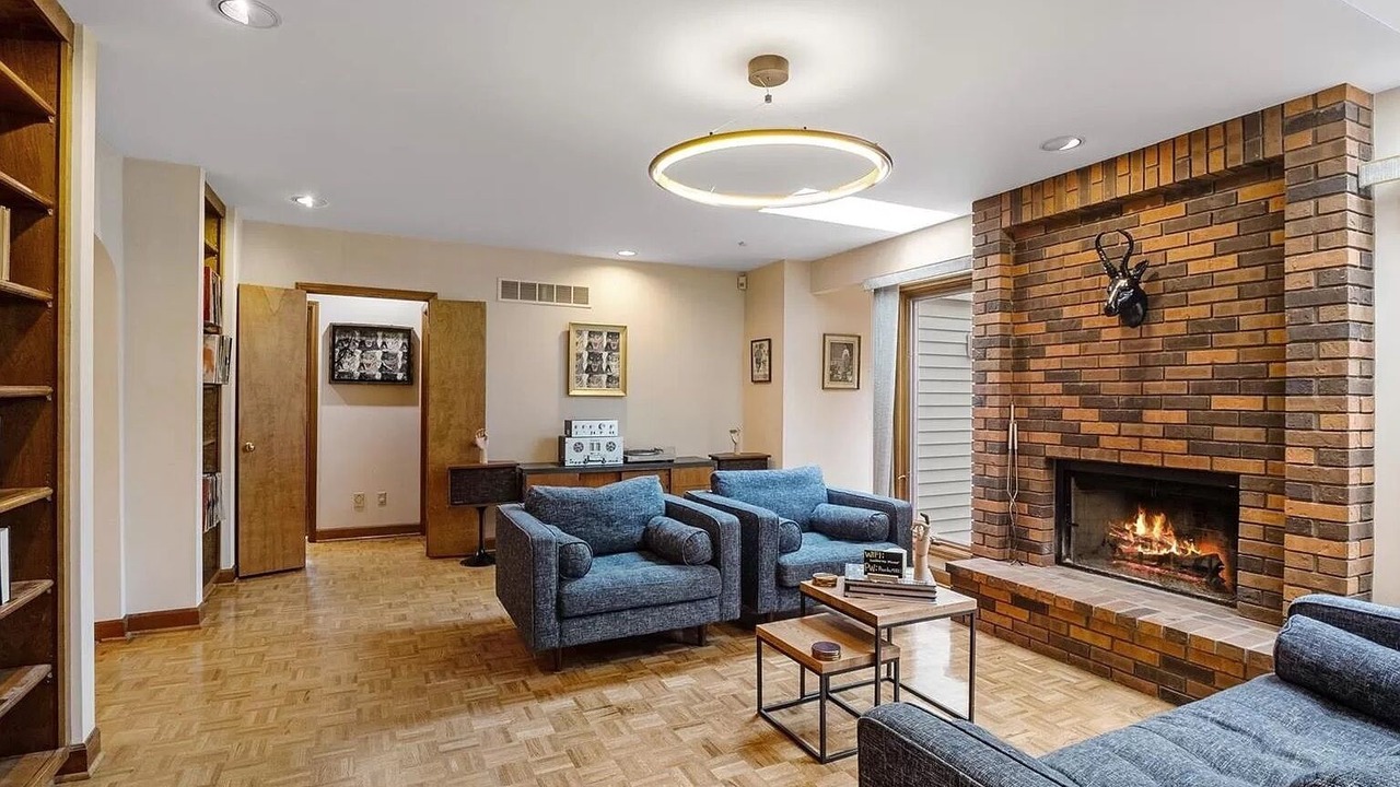 Photo of Livingroom in St. Louis
