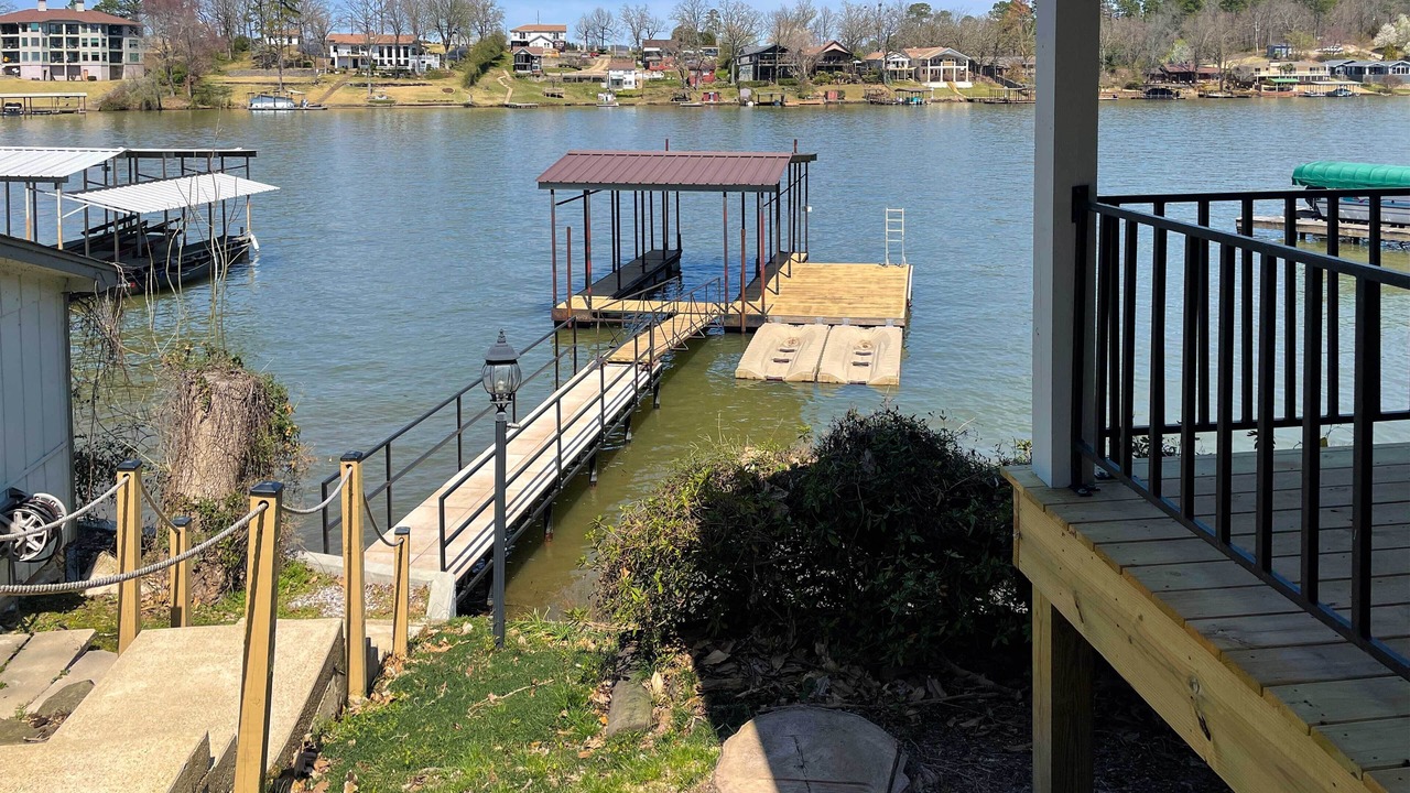 Photo of Others in Lake Hamilton