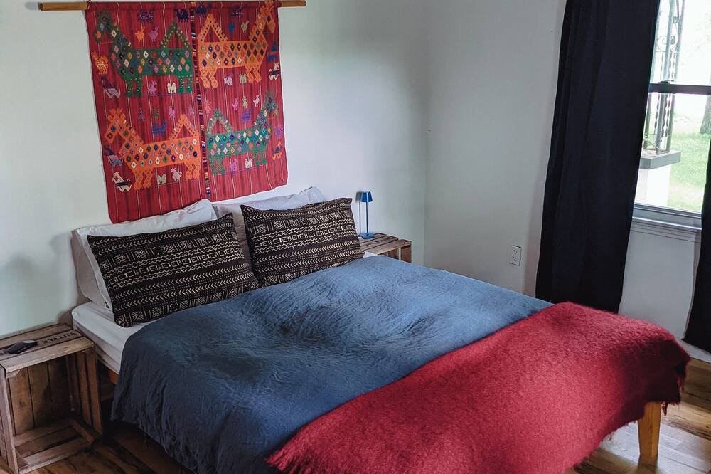 Photo of Bedroom in Maplewood Heights