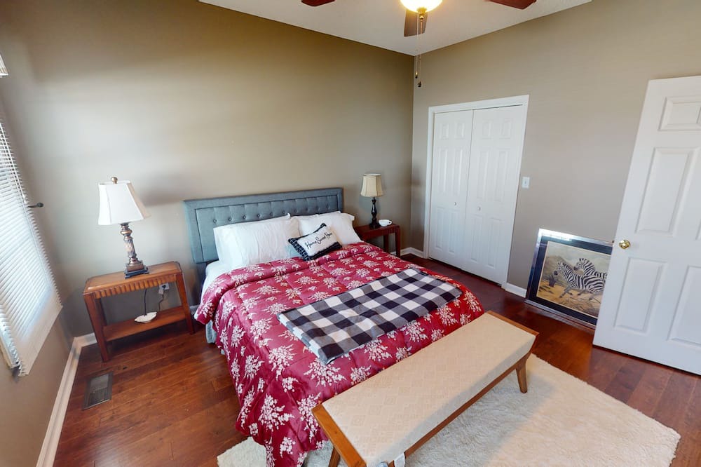 Photo of Bedroom in Hendron