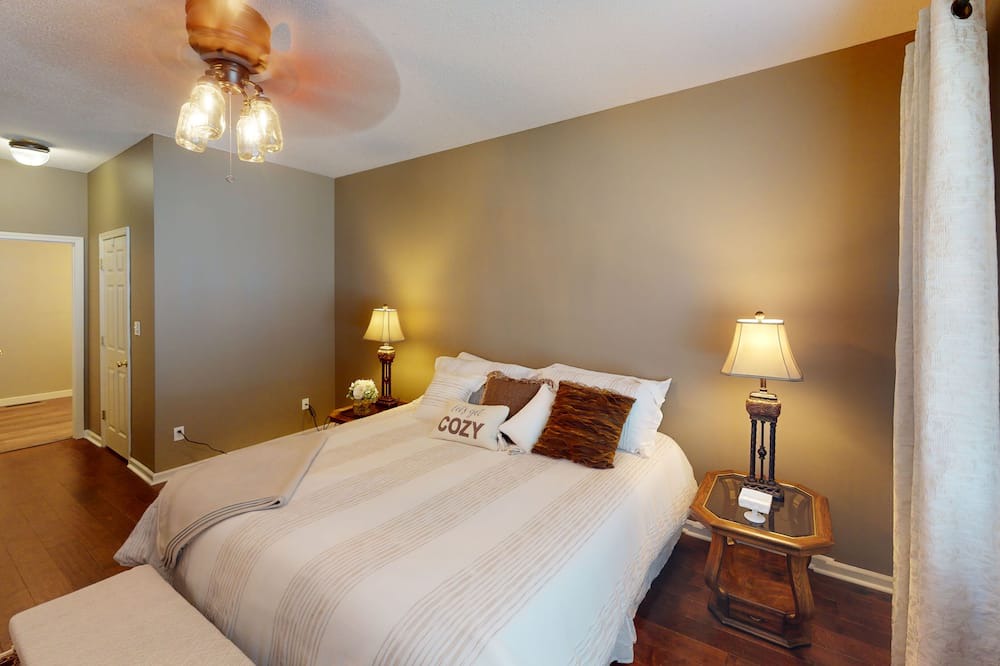 Photo of Bedroom in Hendron