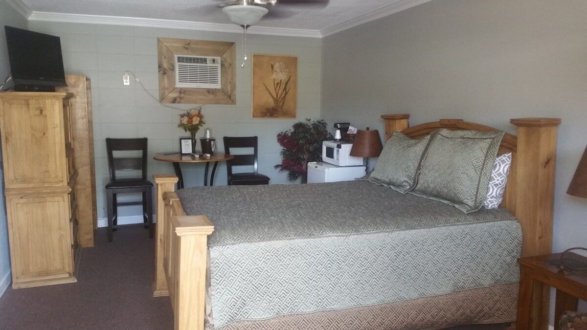 Photo of Bedroom in Higden