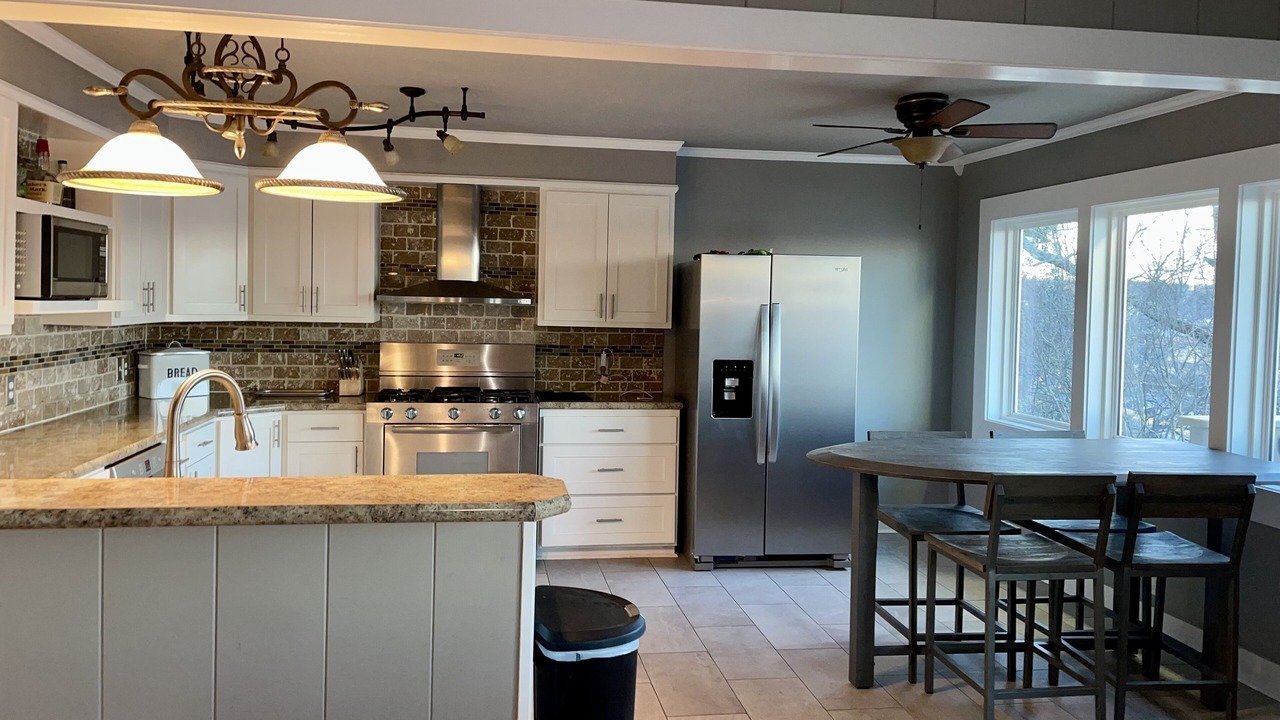 Photo of Kitchen in Capital View
