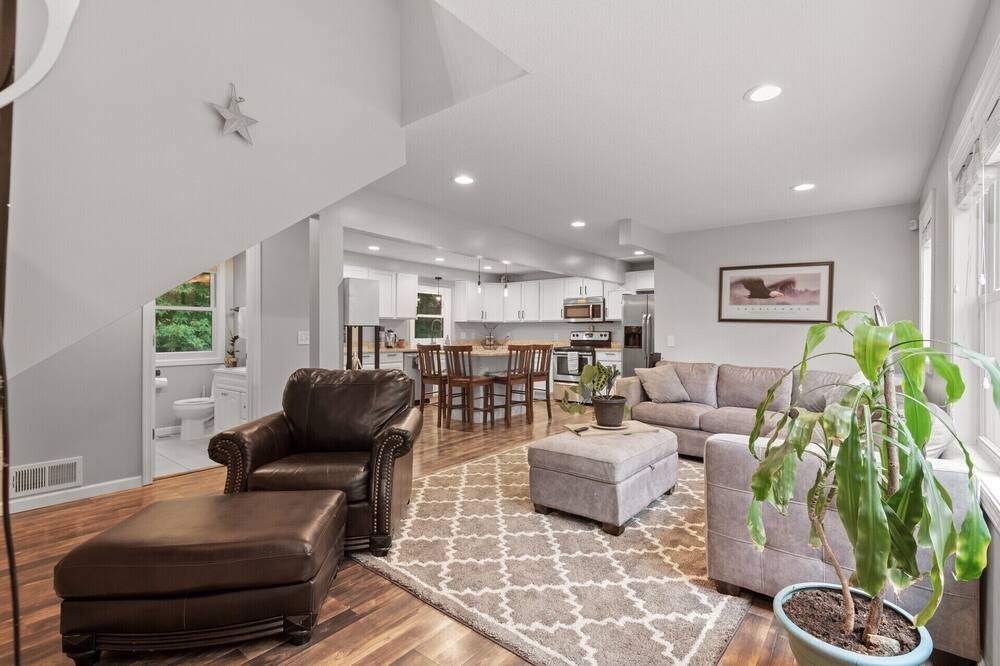 Photo of Livingroom in Eagan