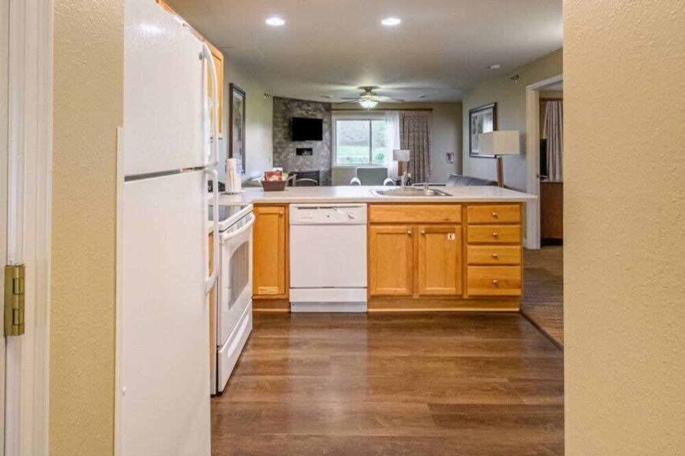 Photo of Kitchen in Lake Delton