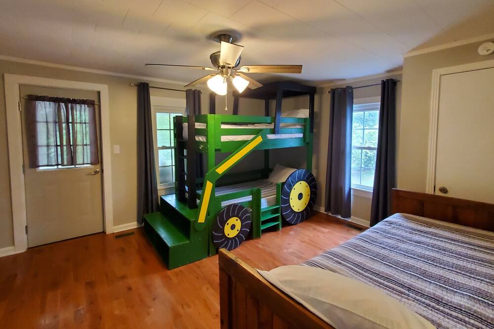 Photo of Bedroom in Dover