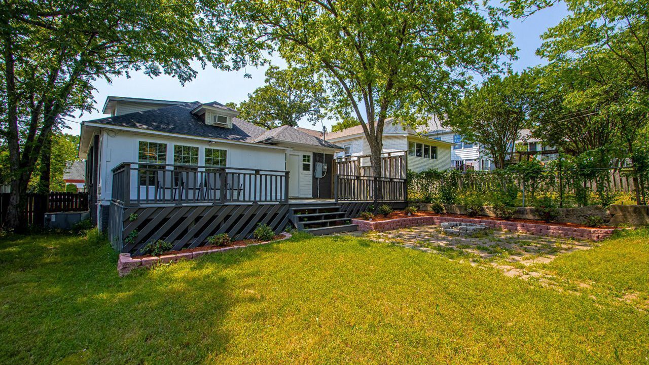 Photo of Outdoor in Capital View