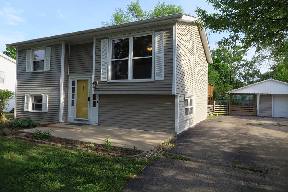 Photo of Outdoor in Champaign