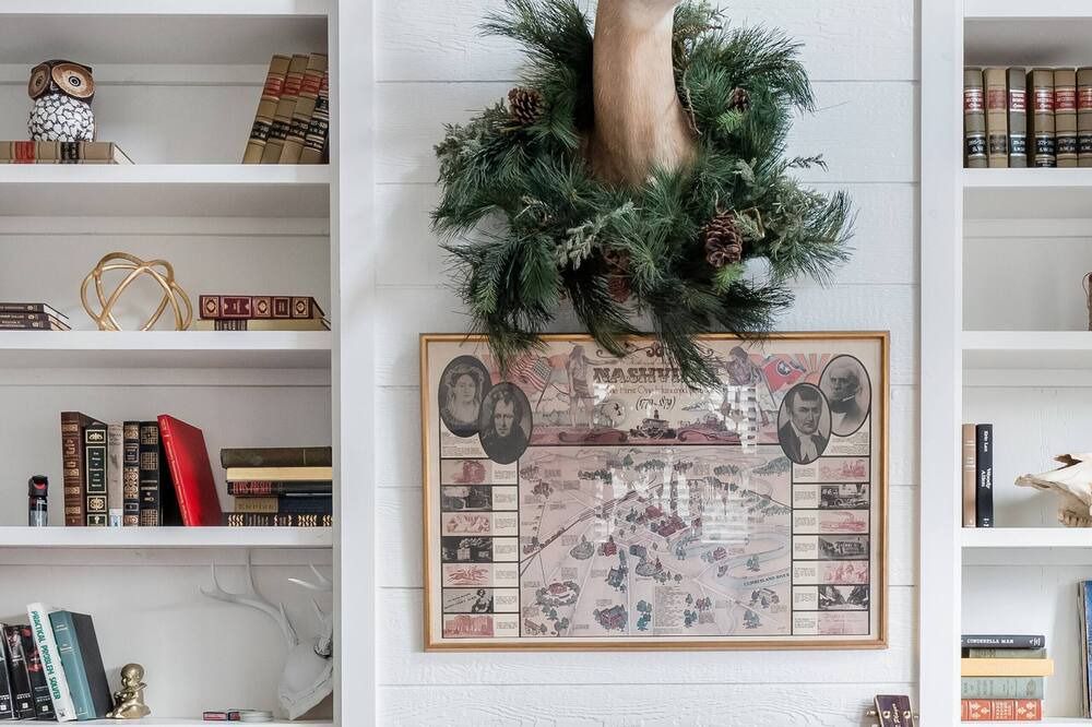 Photo of Livingroom in Cleveland Park