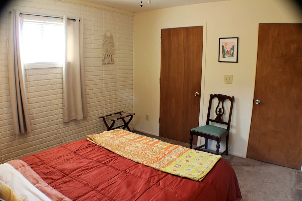 Photo of Bedroom in Kingston