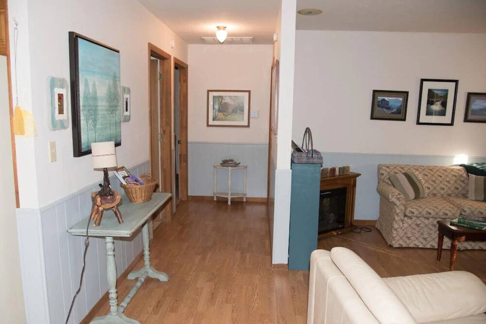 Photo of Livingroom in Kingston
