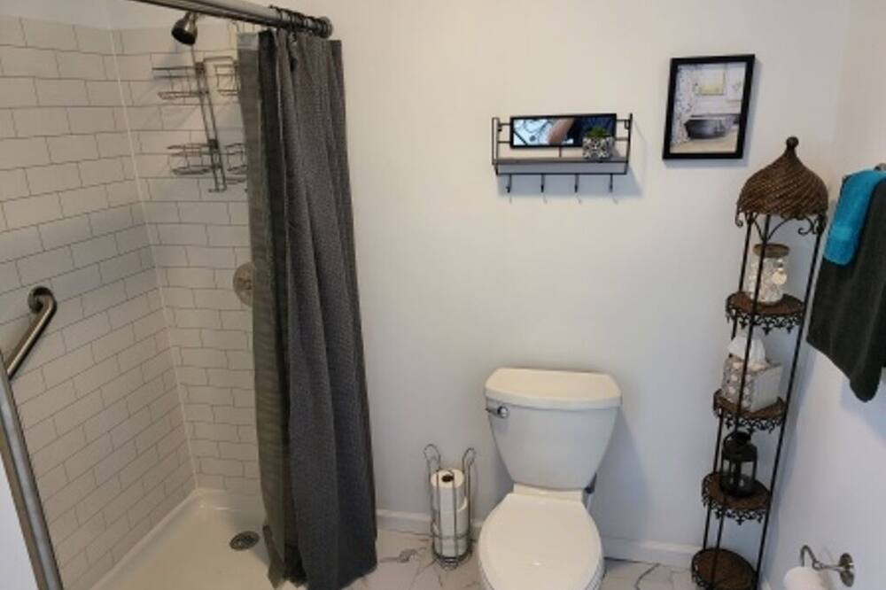 Photo of Bathroom in Shelbyville