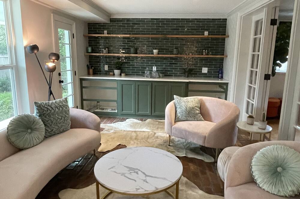Photo of Livingroom in Highlands - Perkins