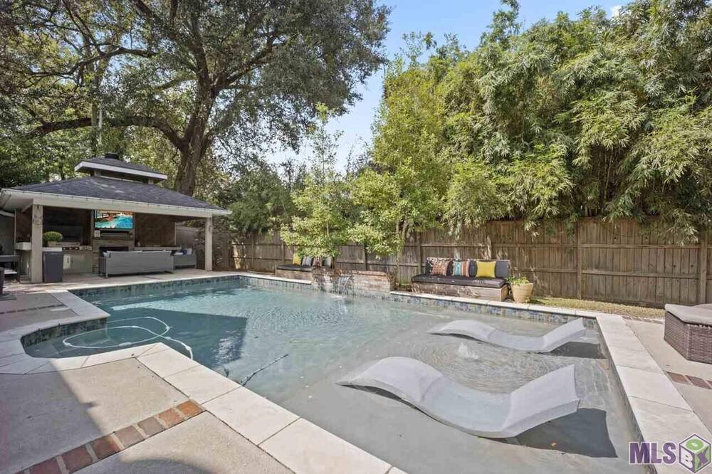 Photo of Outdoor in Highlands - Perkins