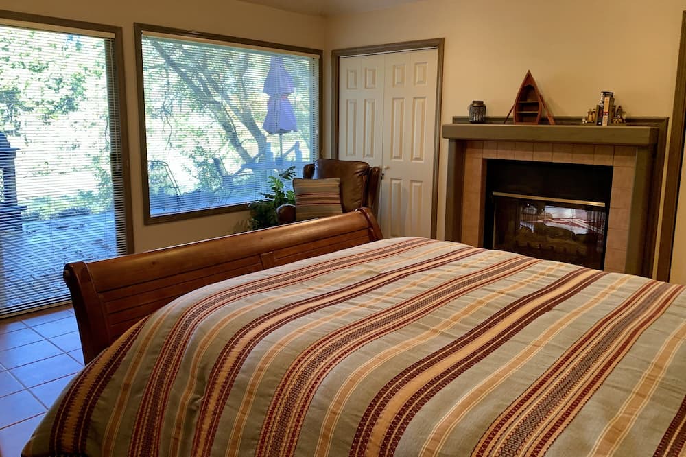 Photo of Bedroom in Wilburn